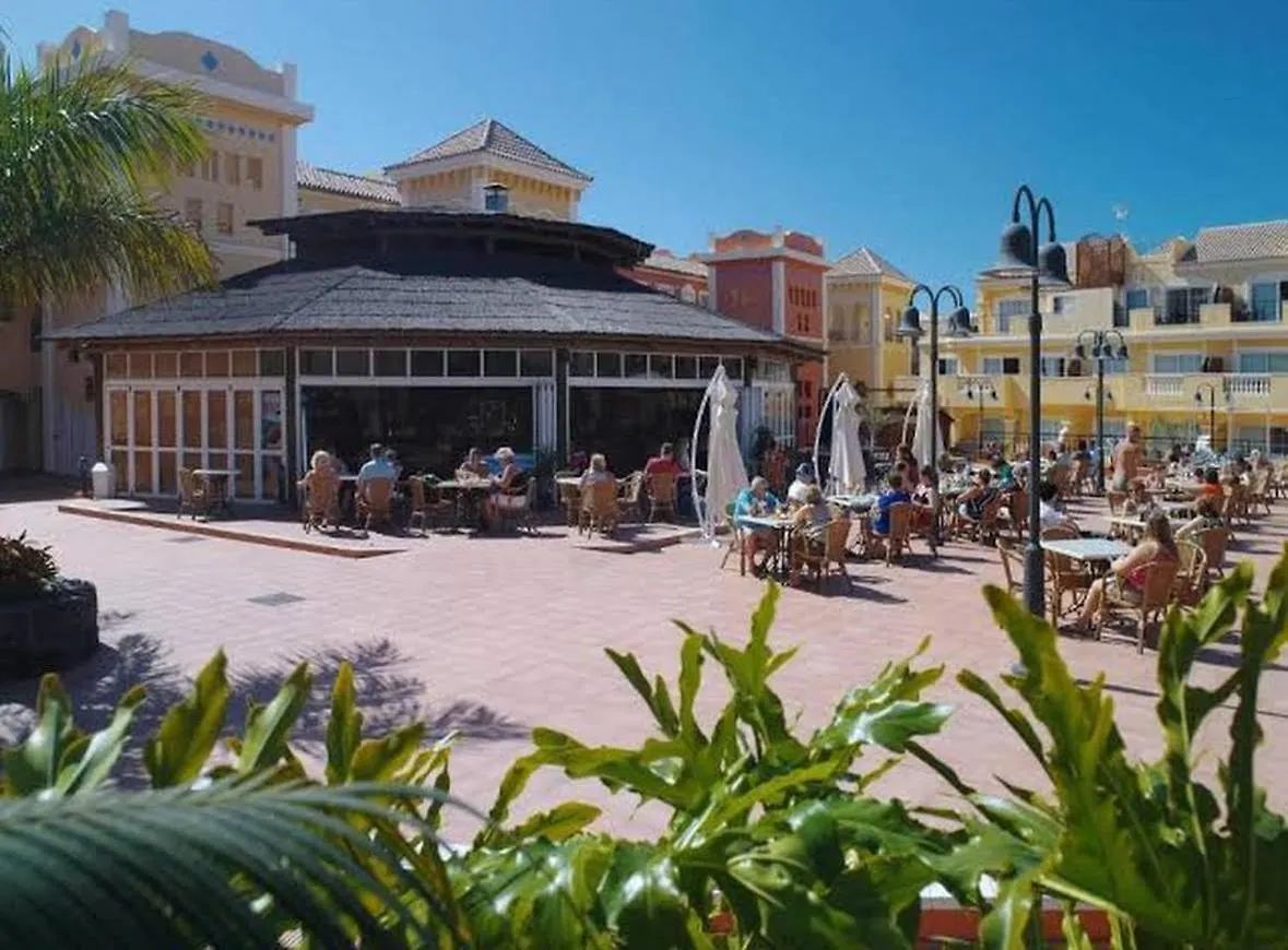 Apartment Royal Palace- Granada Park Arona  Spanien